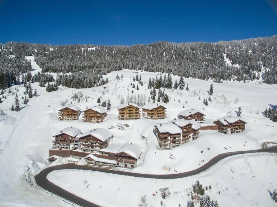 La Perle des Alpes C10 Apart.4* #Yolo Alp Home Apartment in Villard-sur-Doron