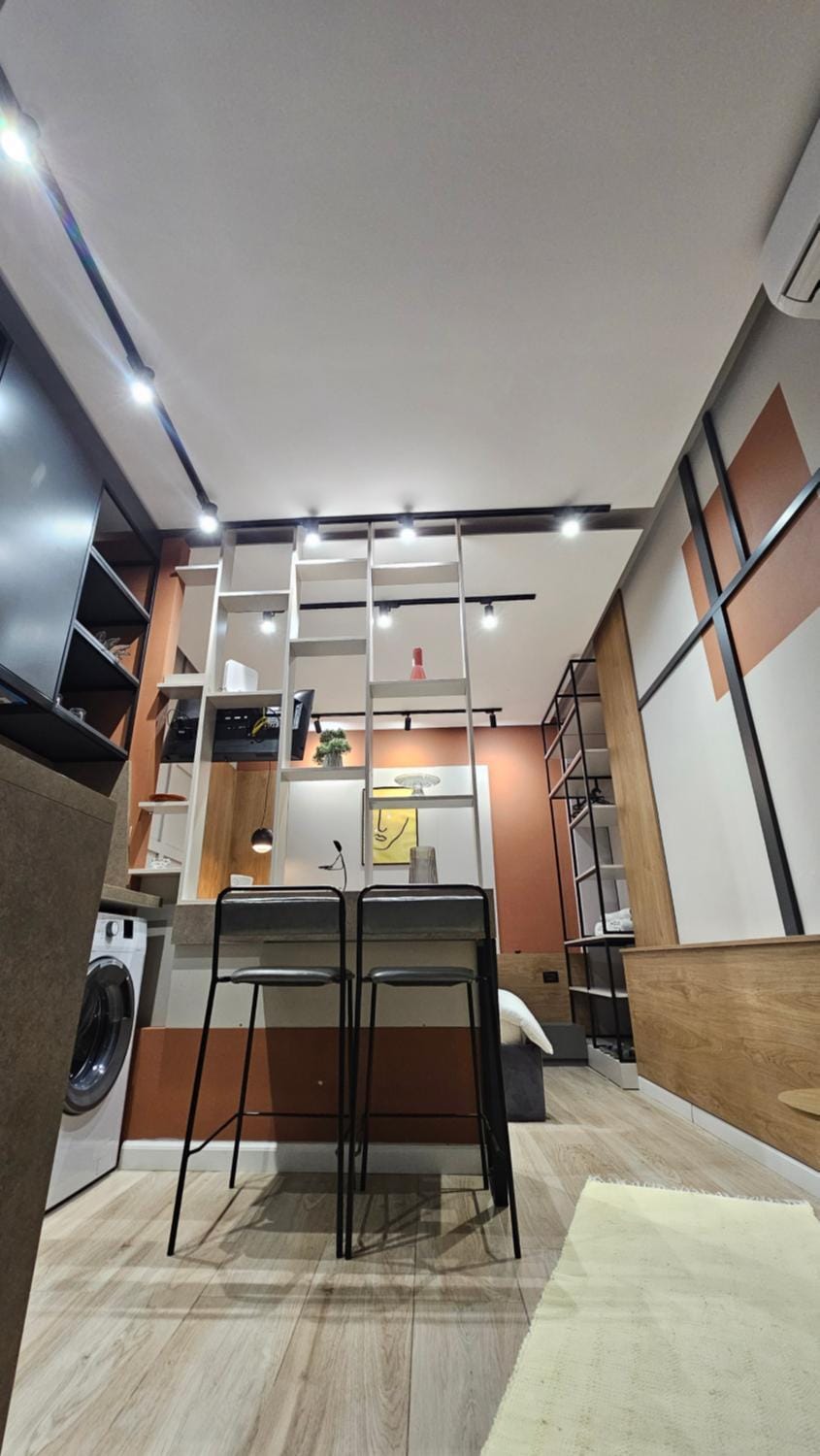 Kitchen or kitchenette, Seating area, Dining area