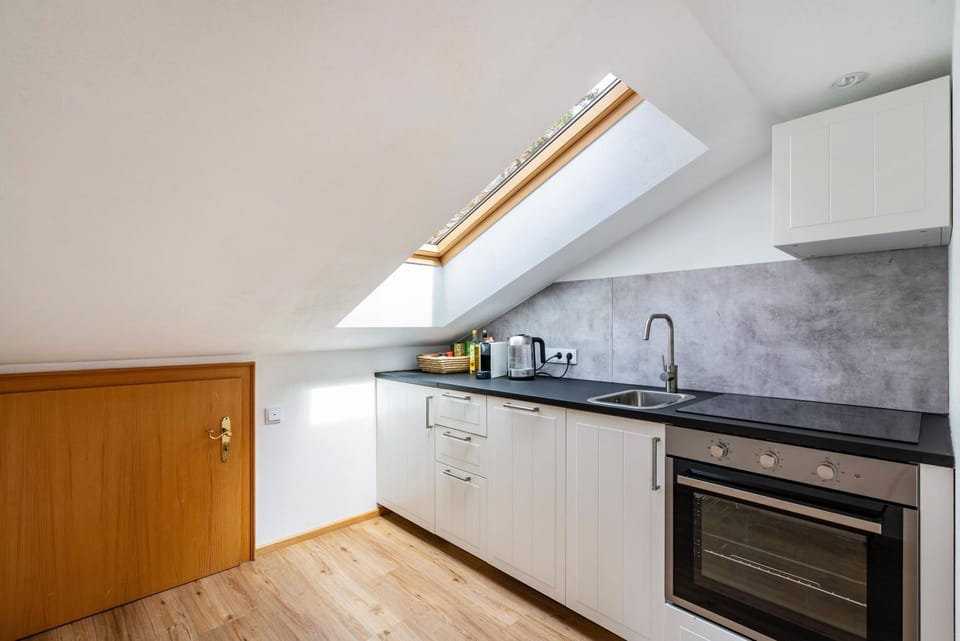 Property building, Kitchen or kitchenette, Living room