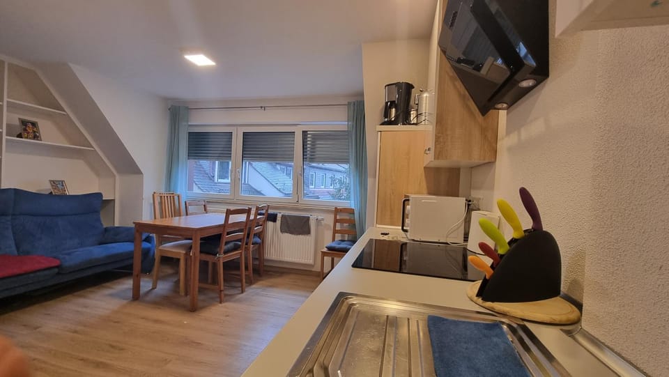 Seating area, Dining area