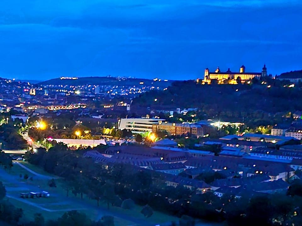 Wohnung mit Festung Blick in Würzburg Apartment in Wurzburg
