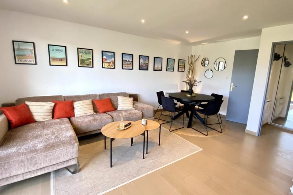Séjour détente avec vue sur leau Appt pour 6 pers lumineux et confortable Apartment in Hauts-de-France