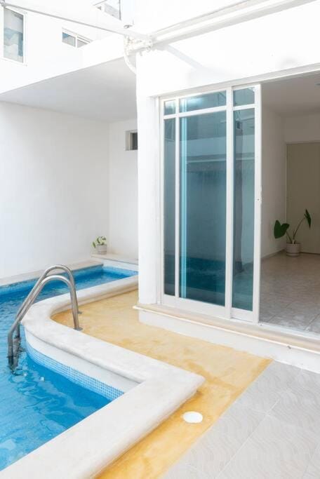 Hot Tub, Pool view, Swimming pool