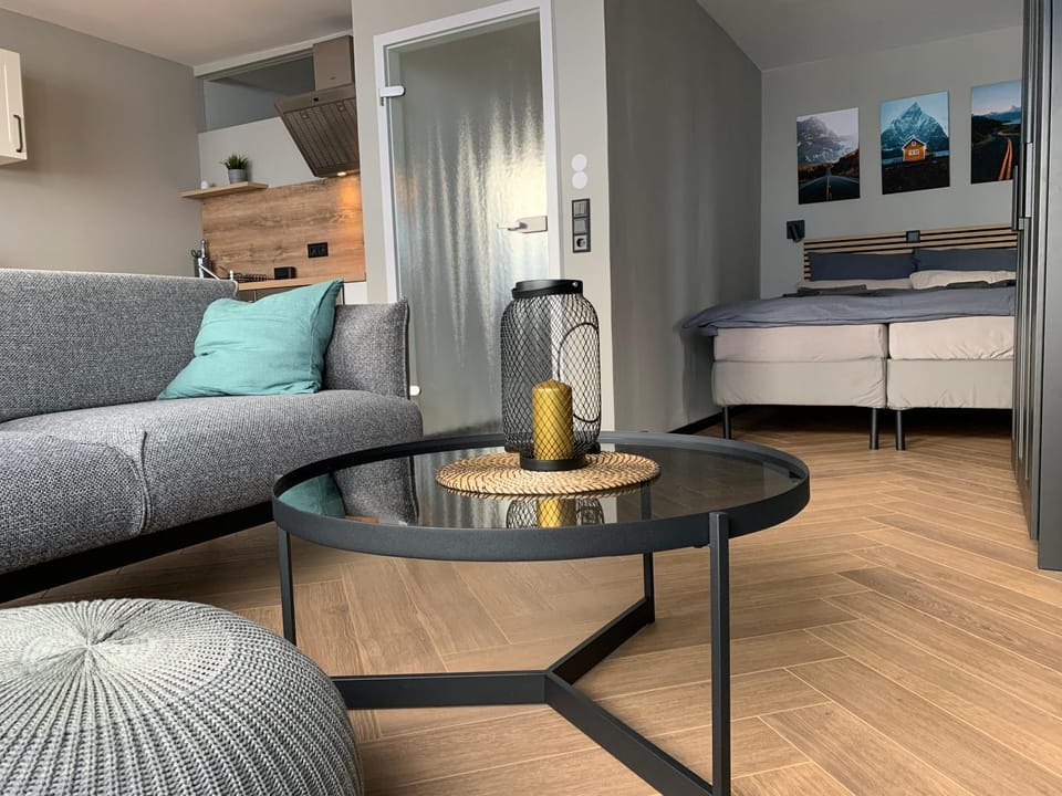 Bed, Living room, Photo of the whole room, Bedroom