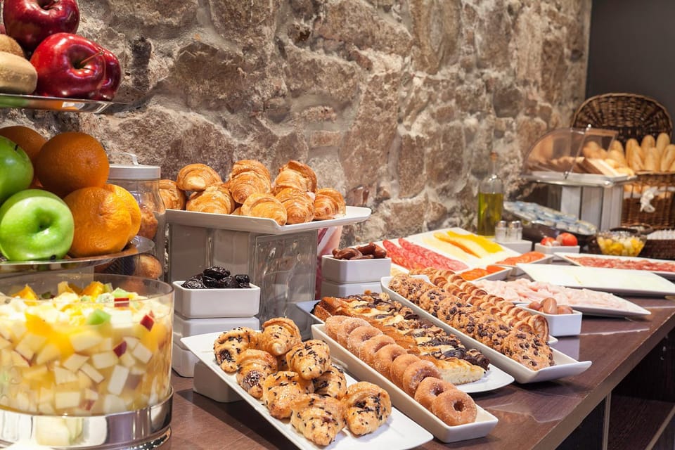Food and drinks, Decorative detail, Buffet breakfast