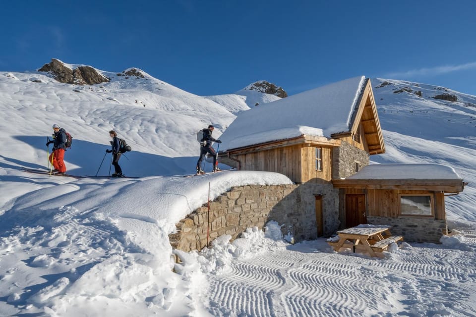 Property building, Natural landscape, Skiing, Hiking
