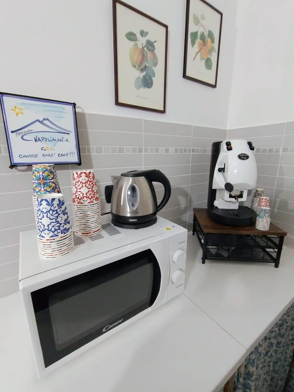 Coffee/tea facilities, Kitchen or kitchenette, minibar
