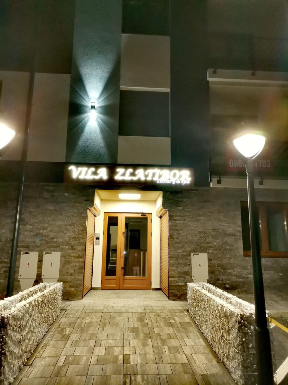 Property building, Facade/entrance, Night