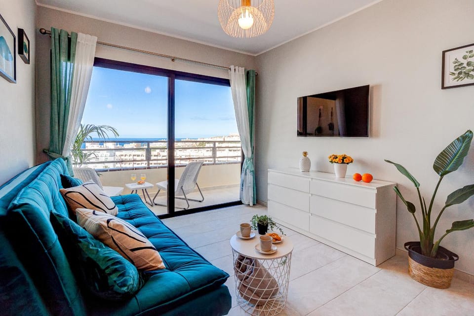 TV and multimedia, View (from property/room), Balcony/Terrace, Living room