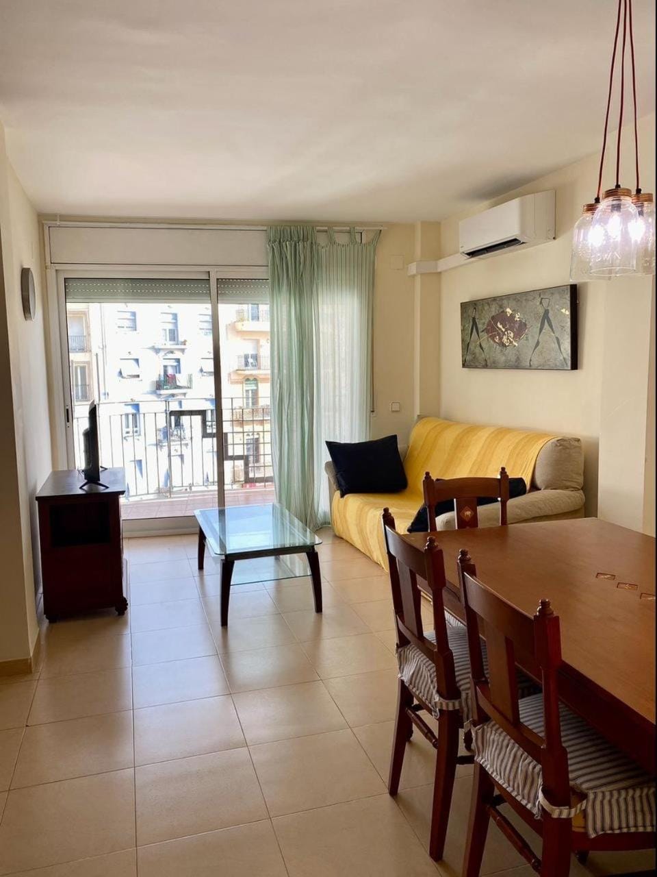 Communal lounge/ TV room, Living room, Photo of the whole room, Dining area