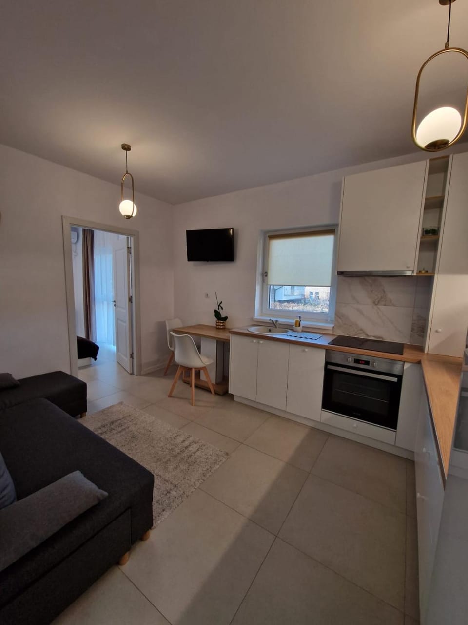 TV and multimedia, Living room, Seating area, Dining area, pet friendly, stove