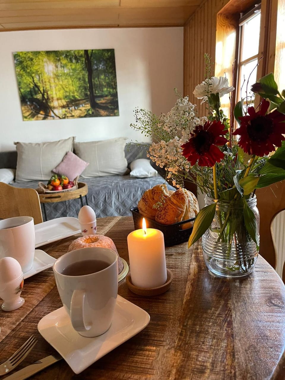 Living room, Seating area, Dining area