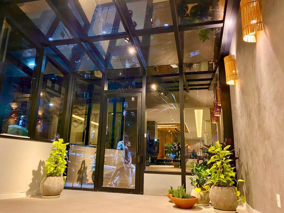 Nearby landmark, Facade/entrance, Off site, Night, Lobby or reception, Decorative detail, On site, Location, locker, air conditioner
