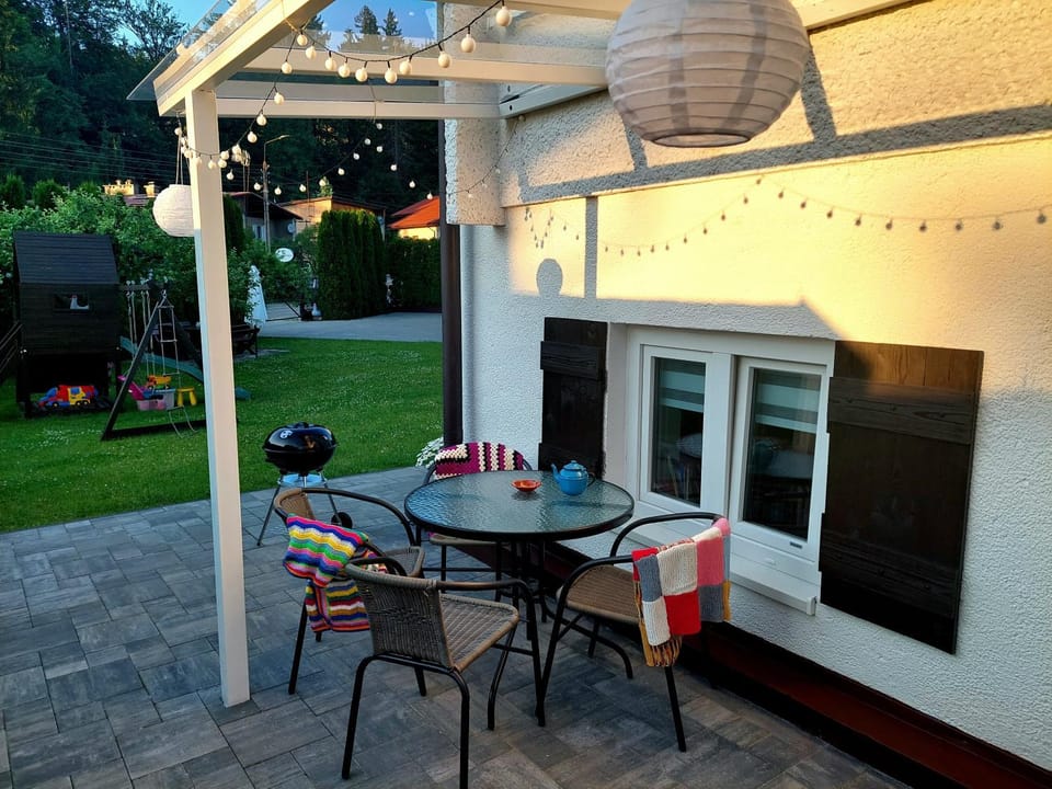 Patio, BBQ facilities, Balcony/Terrace, Garden view