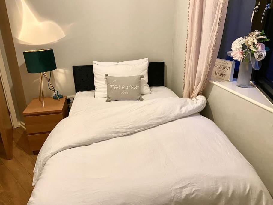 City Central 2 Bedroom Apartment Apartment in Chester