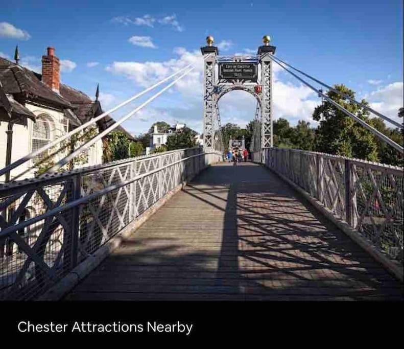 City Central 2 Bedroom Apartment Apartment in Chester