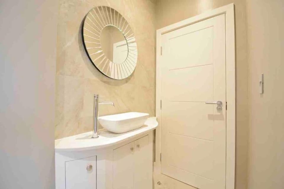 Luxury London Garden Flat Apartment in London Borough of Camden