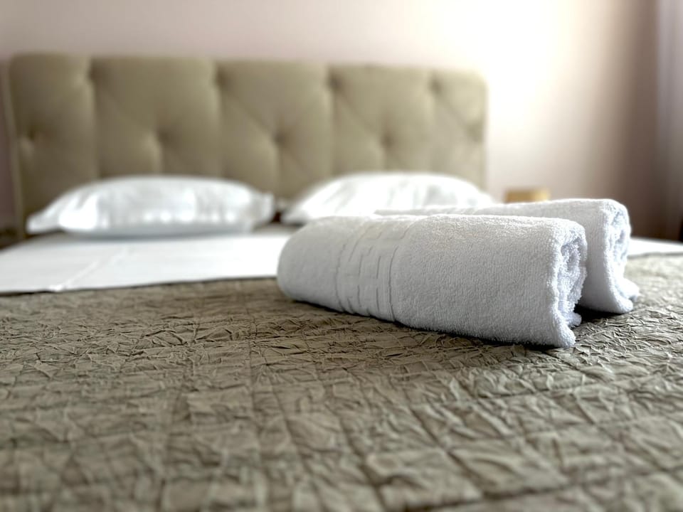 4FriendsCoresiBrasov Pink Apartment in Brasov