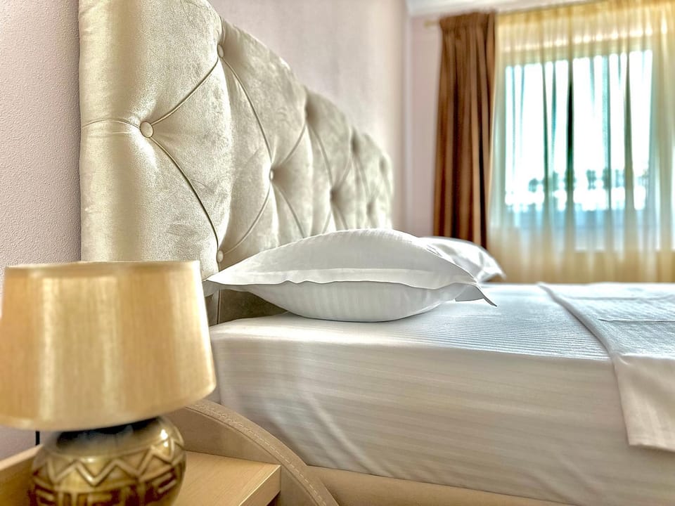 4FriendsCoresiBrasov Pink Apartment in Brasov