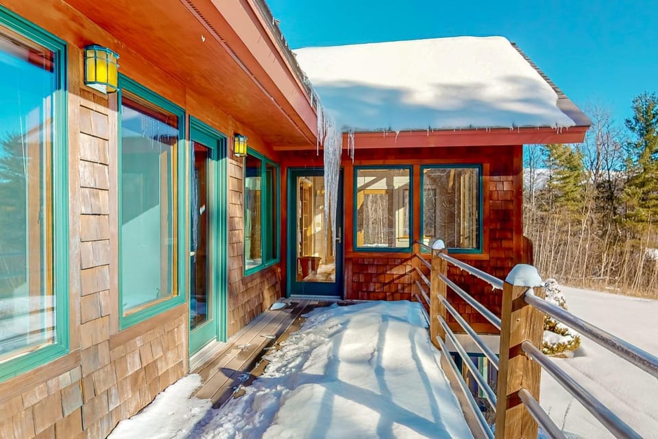 Solare House in Underhill