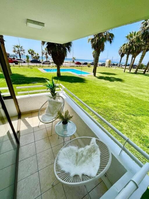 View (from property/room), Balcony/Terrace, Pool view