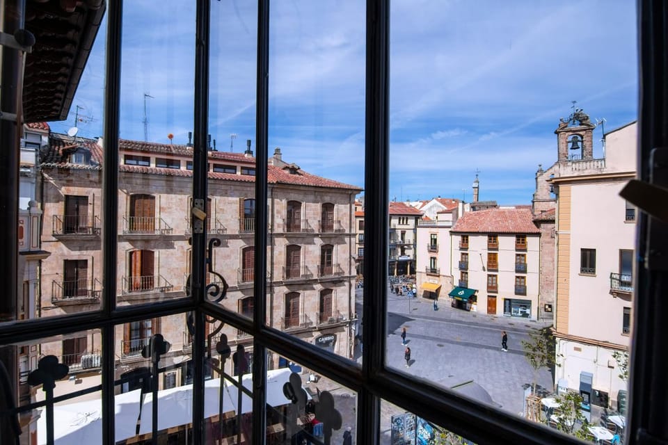 Balcony/Terrace, City view, Street view