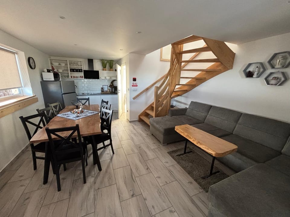 TV and multimedia, Kitchen or kitchenette, Living room, Seating area, Dining area, pet friendly