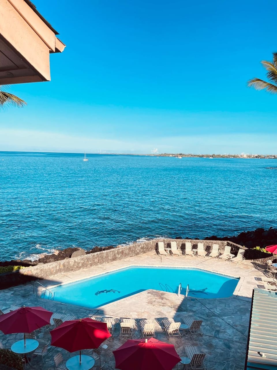 View (from property/room), Balcony/Terrace, Pool view, Sea view