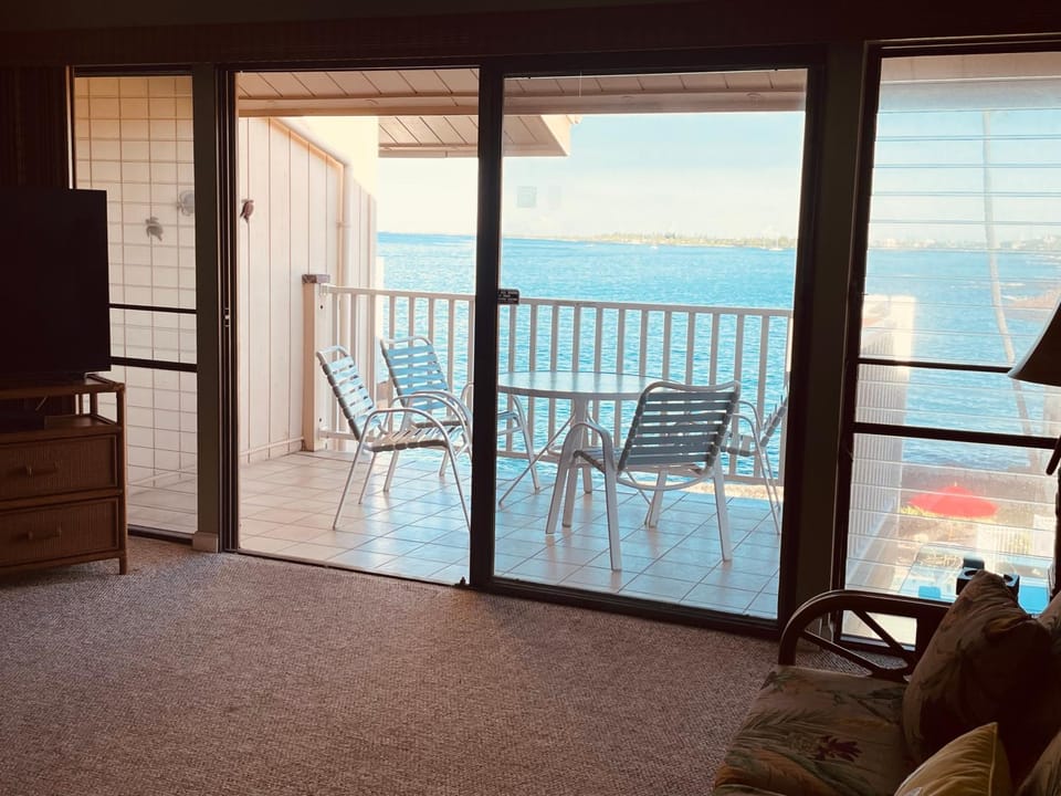 Patio, TV and multimedia, Balcony/Terrace, Living room, Sea view