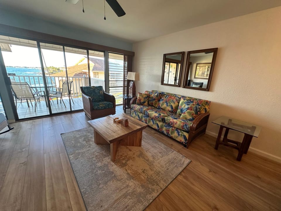 View (from property/room), Living room, Seating area