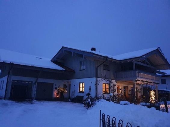 Haus Weißenbacher Apartment in Grassau