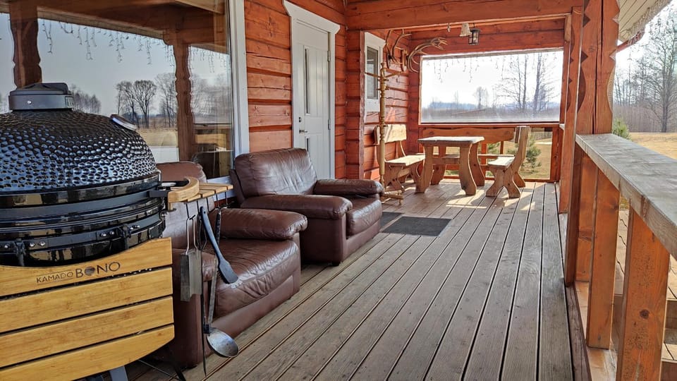 BBQ facilities, Seating area