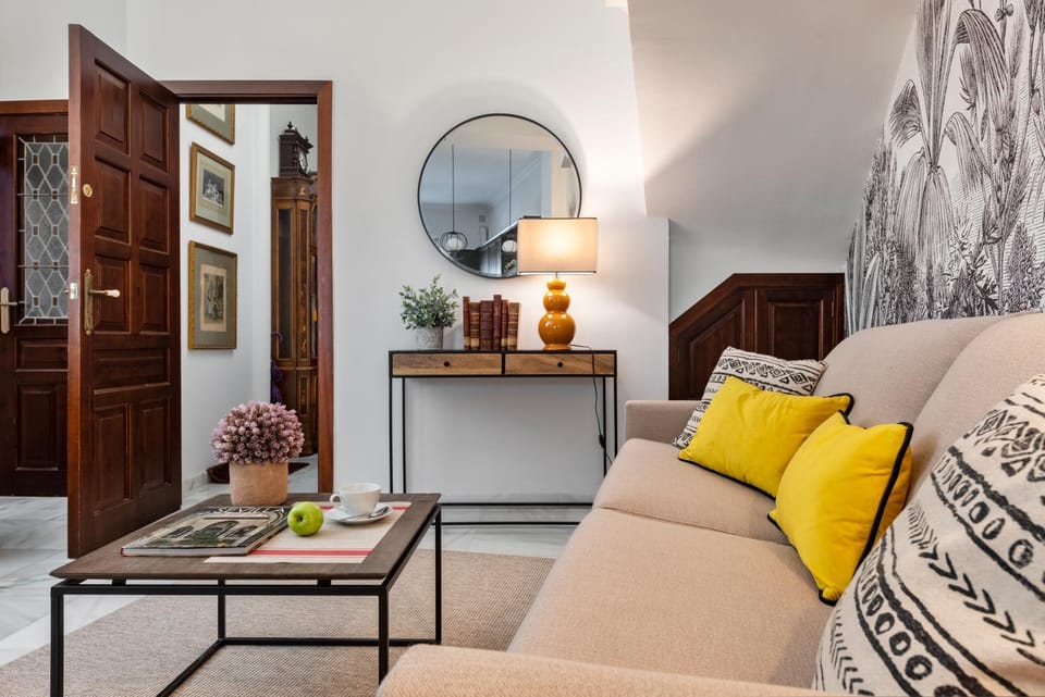 Living room, Seating area