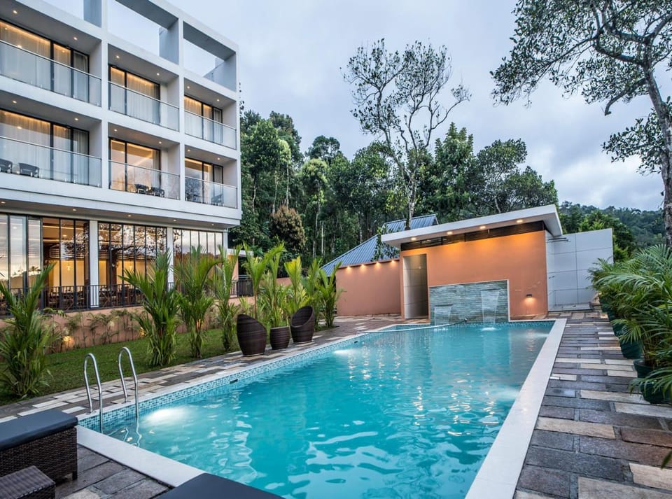 Property building, Pool view, Swimming pool