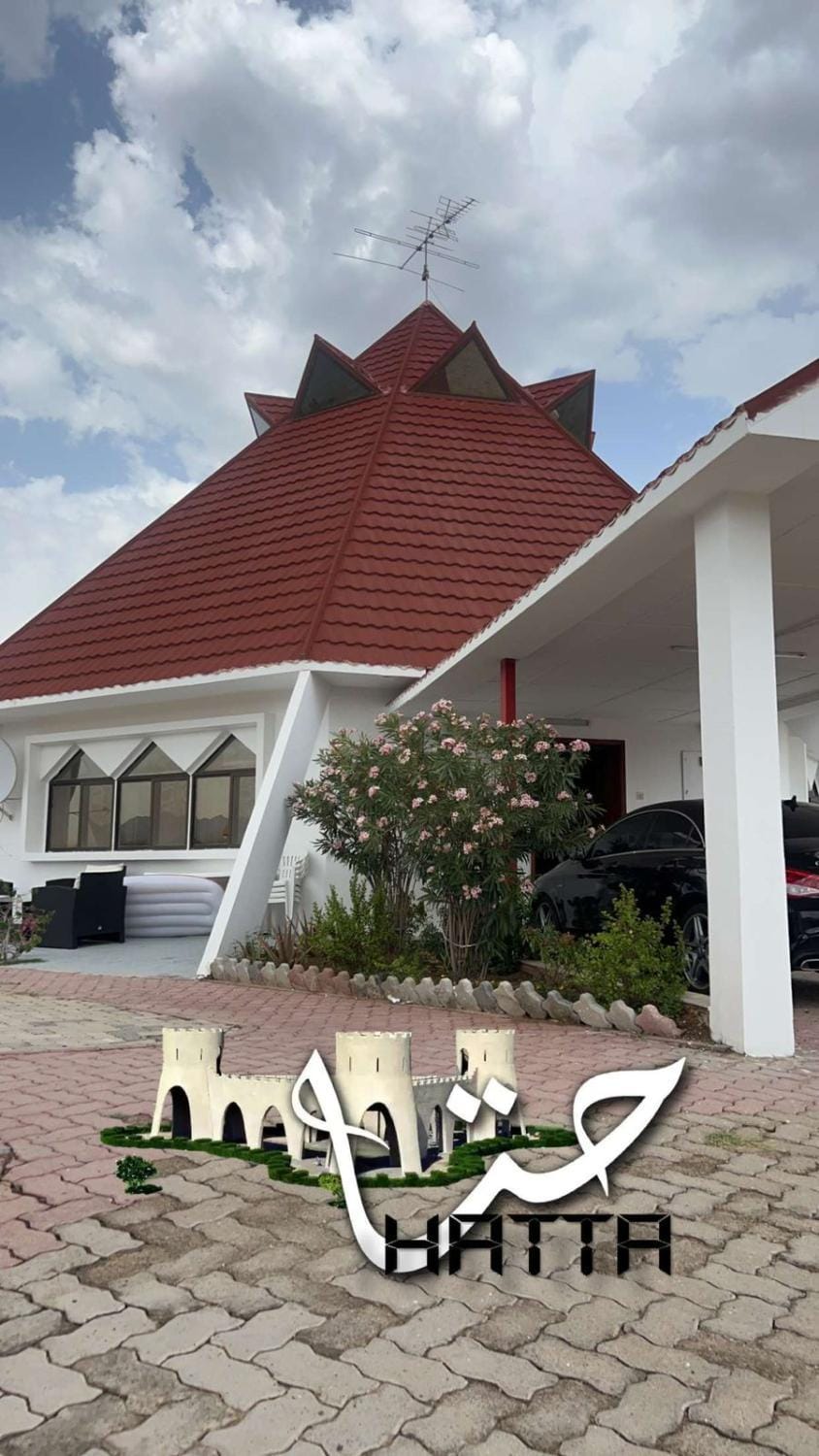 Property building, Parking