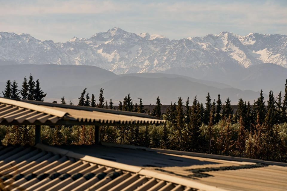 Nearby landmark, Day, Natural landscape, View (from property/room), Mountain view