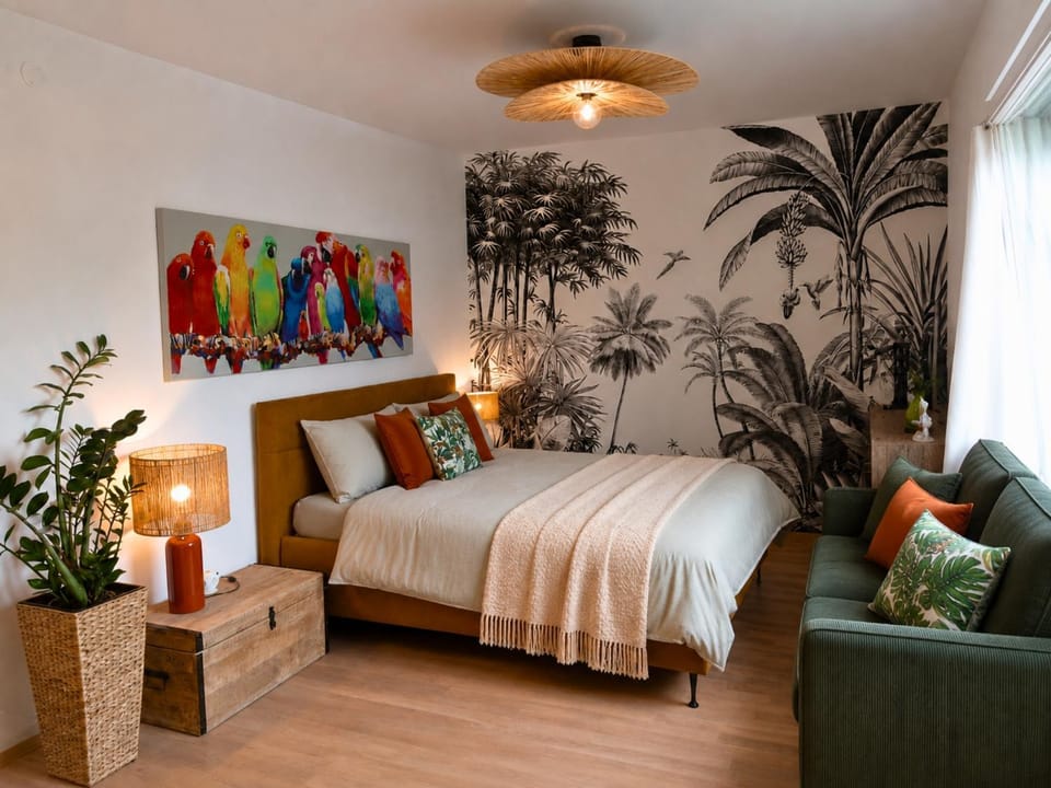 Bed, Seating area, Bedroom