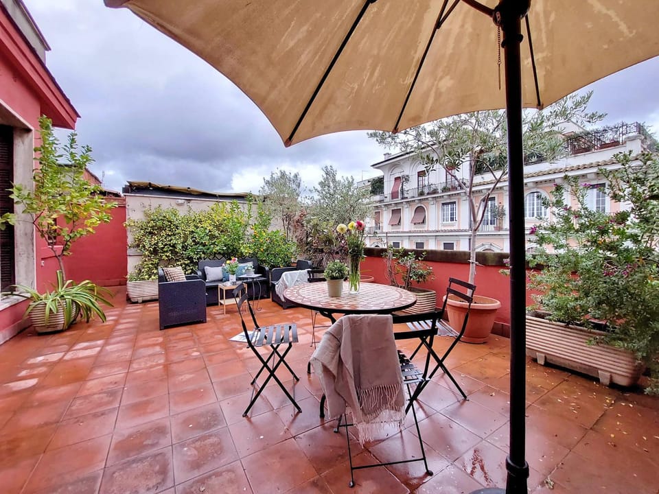Prestigious Tagliamento Terrace Apartment in Rome