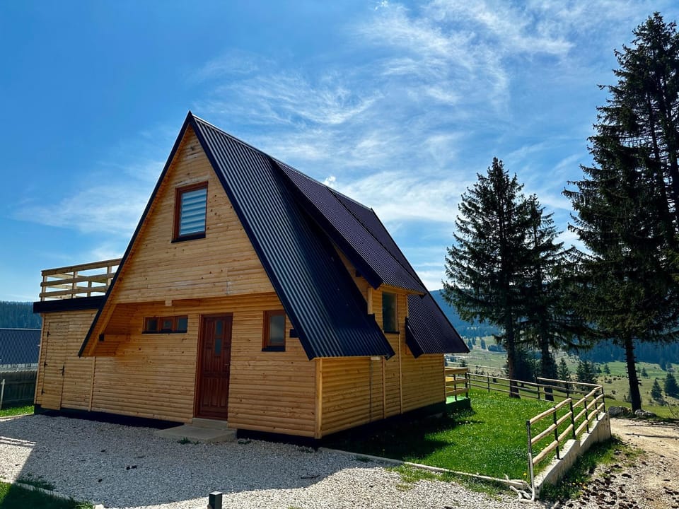 Property building, Day, Natural landscape