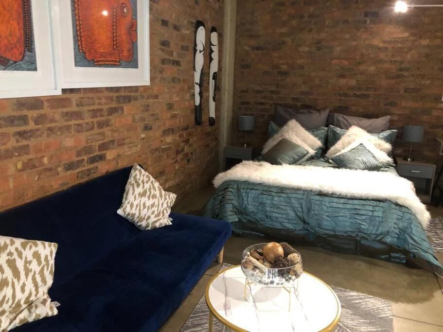 Living room, Seating area, Bedroom