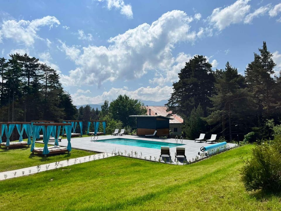 Pool view, Swimming pool
