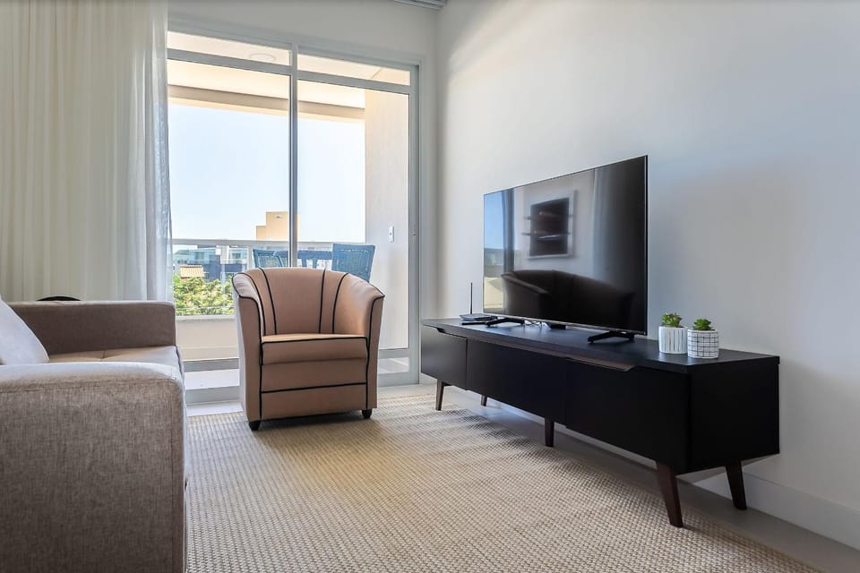 Communal lounge/ TV room, TV and multimedia, Living room