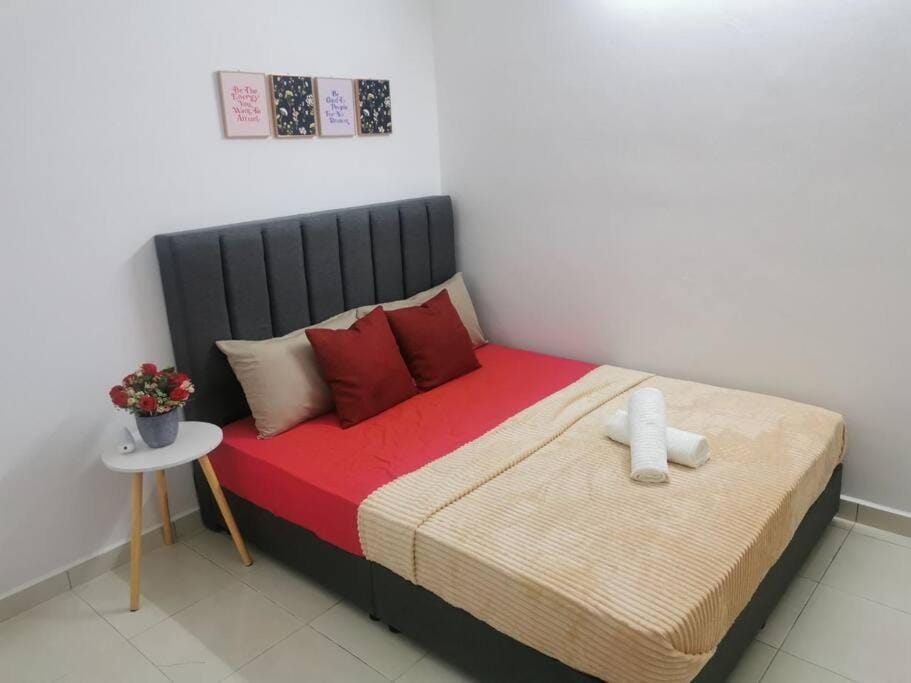 Bedroom, towels