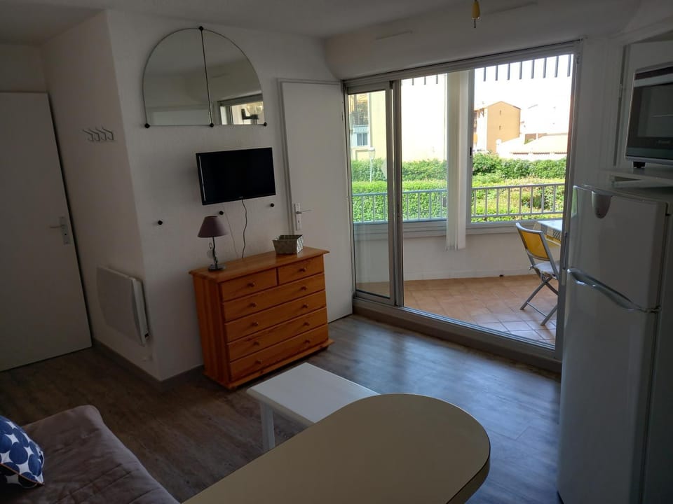 Capao 160, piscine, parking, clim Apartment in Agde
