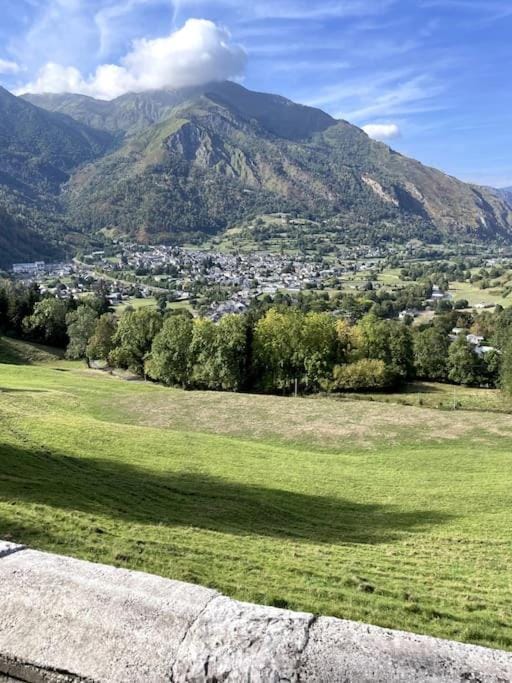 Nearby landmark, Day, Natural landscape, Mountain view