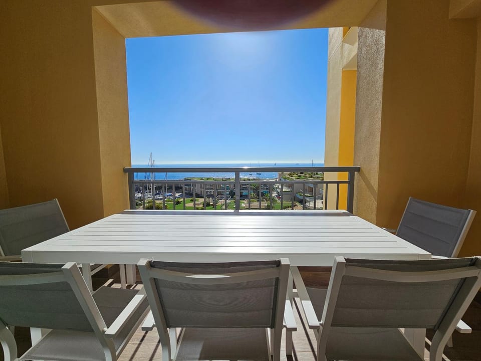 Day, View (from property/room), Balcony/Terrace, Dining area, Sea view
