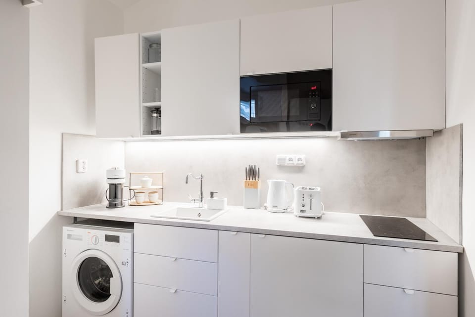 Kitchen or kitchenette, kitchen