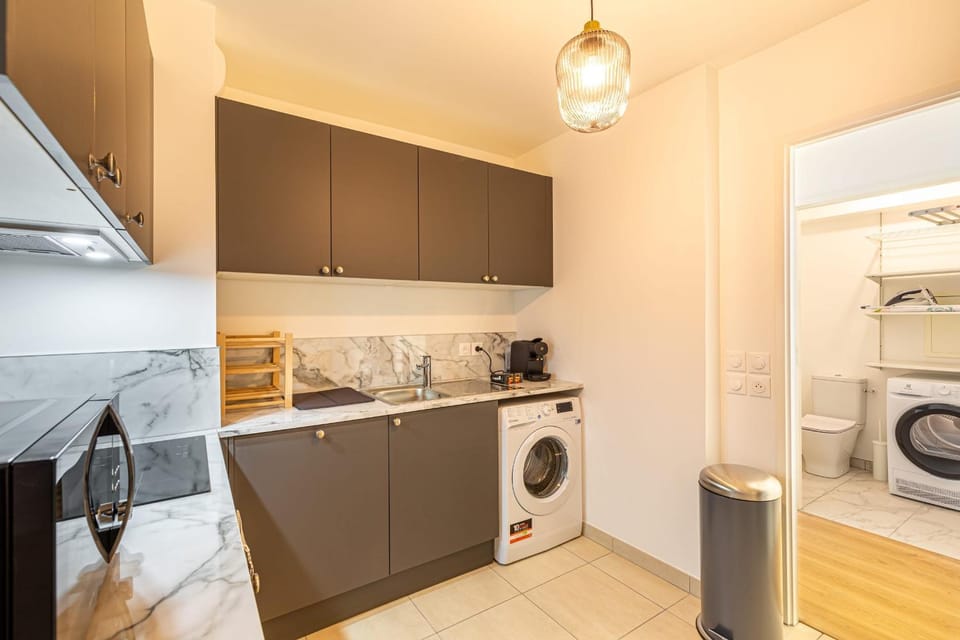 dishwasher, pet friendly, toaster, dryer