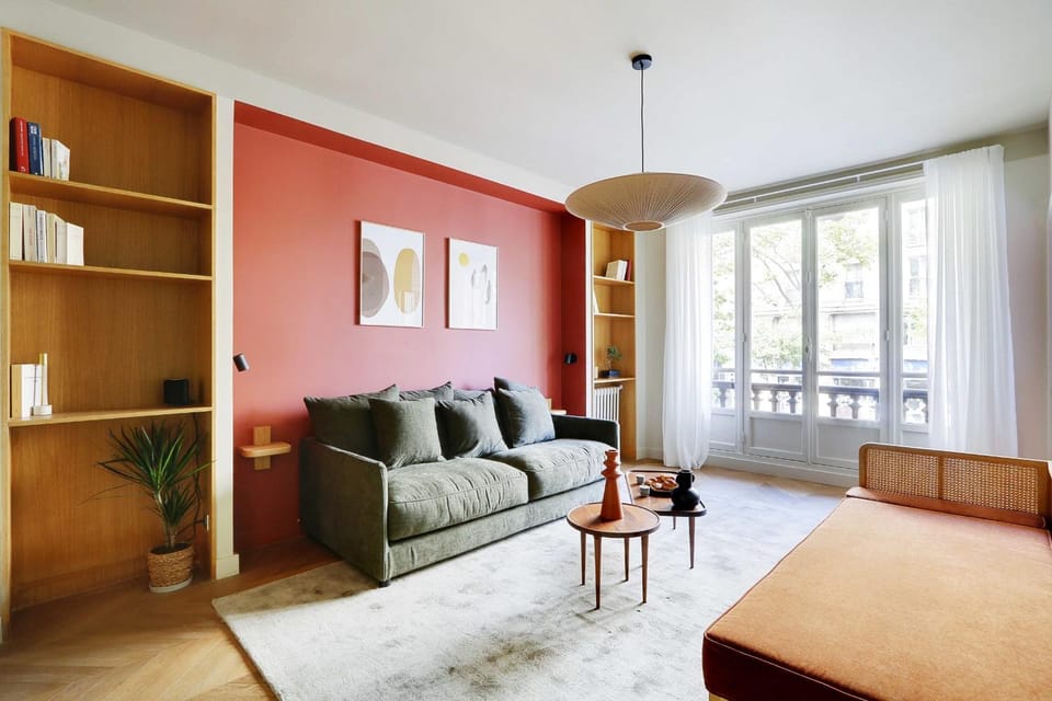 Library, Living room, Seating area