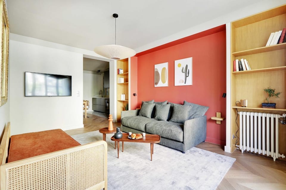 Library, Living room, Seating area